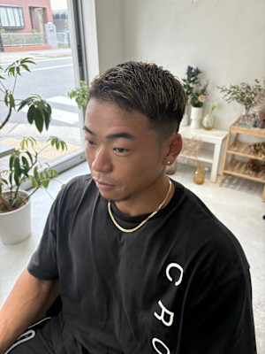 《花屋併設の美容院》メンズメッシュ/ハイライト