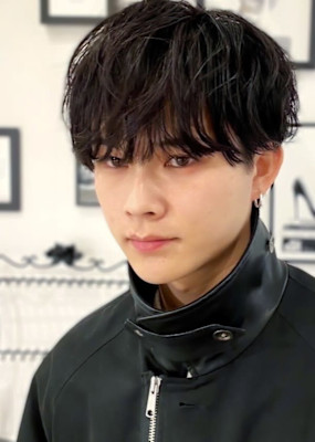 ツイストパーマ緩めマッシュカット