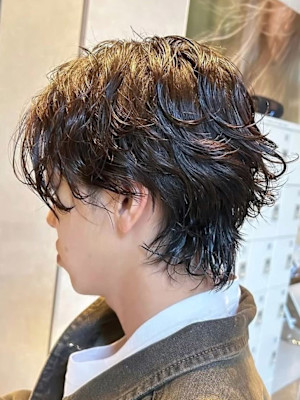 緩めシャドウパーマスパイラルパーマセンターパートウルフ