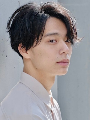 大人センターパートスタイル