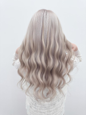 透明感×立体感！プルエクで叶えるホワイトブロンド！