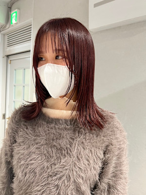 チェリーレッド