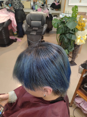 縮毛矯正アフター画像　酸性縮毛矯正　マニキュア　手で乾かした