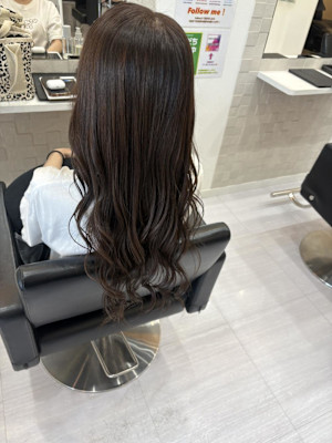 ダークブラウン