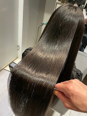 レイヤーカット/縮毛矯正/髪質改善/グレージュ