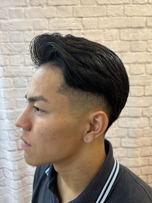 【クセの無い髪に"自然なクセ"を】