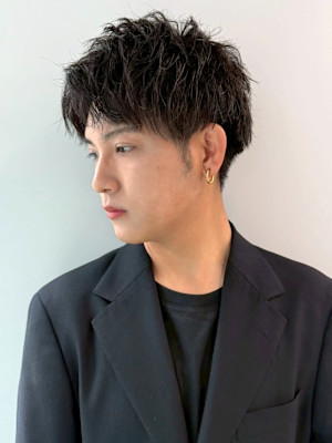 ツイストパーマ 眉毛カット アップバング ツーブロック