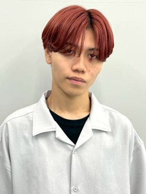 センターパート レッドカラー ブリーチ センターパート