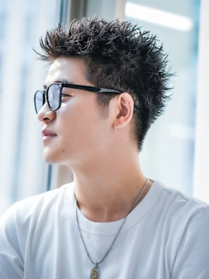 アップバング メンズショート 束感 ツイストピンパーマ