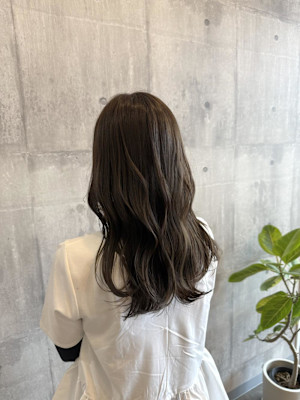 ベージュカラー