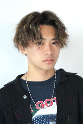 【平山明樹】縦落ちスパイラルパーマ