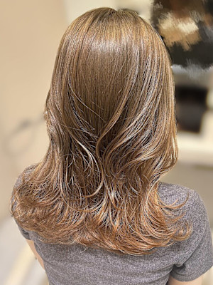 ブリーチなしダブルカラー/レイヤーカット