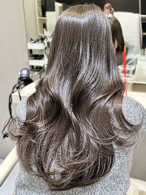 レイヤー/オリーブベージュ/艶髪/髪質改善トリートメント