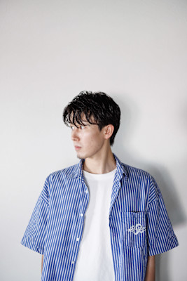 センターパートニュアンスパーマ