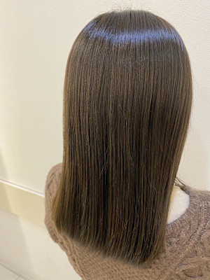 ブラウンカラー