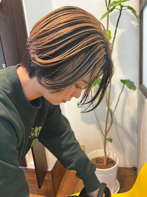 ショートボブ×アンブレラカラー