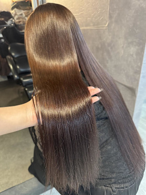 《鈴木茉奈》アッシュオリーブ/透明感カラー/ツヤ髪