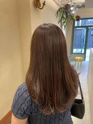 オリーブブラウン