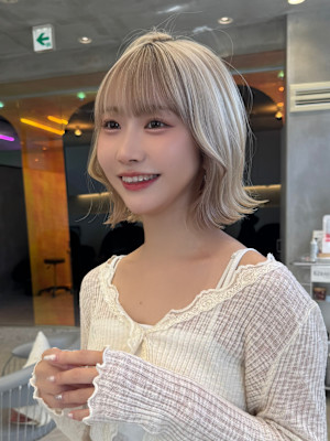 レイヤーボブ×ハイトーン[心斎橋/髪質改善]