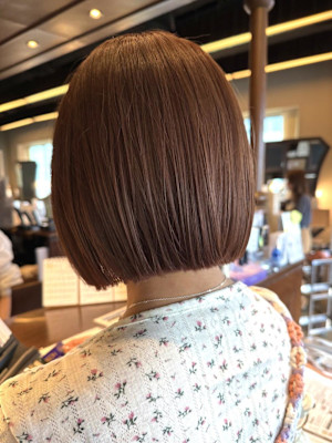 ピンクブラウン/ダブルカラー/切りっぱなしボブ