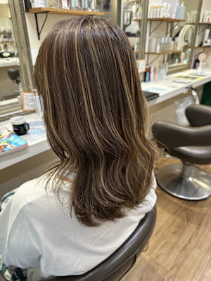 白髪ぼかしハイライト（ベージュ系）