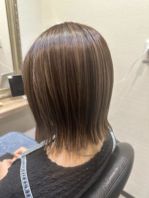 ナチュラルハイライトカラー