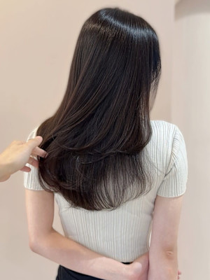 レイヤーカット 髪質改善トリートメント 艶髪 透明感カラー