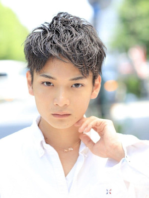 『爽やかショート』ツーブロックアップバング