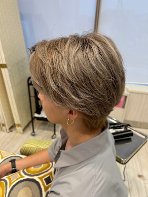 ナチュラルマッシュ ハイトーンカラー ミルクティーベージュ