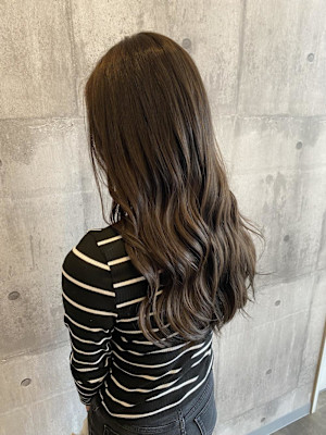 ベージュカラー