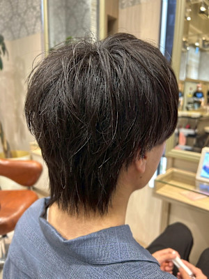 束感マッシュウルフショート