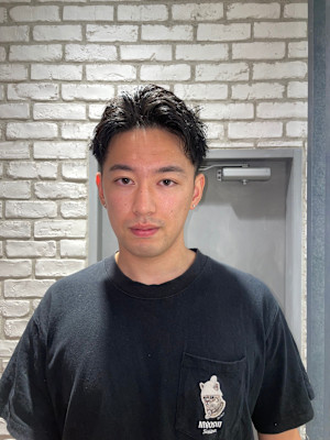 上げても下ろしても決まる万能メンズショート