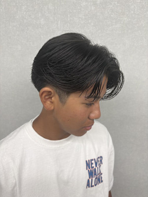 清潔感溢れる万能スタイル