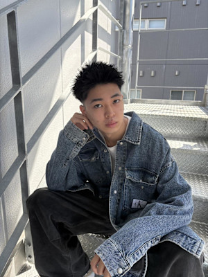 【男らしさ全開！束感ショート × フェードカット】