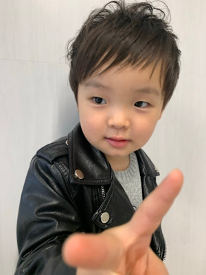 キッズカット《小学生まで限定》 シャンプー・ブローなし