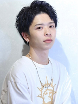 メンズショート　アップバング　