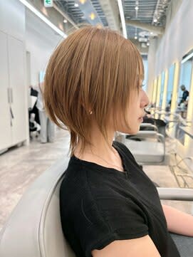 ハイライトはいれ方でナチュラルからハイトーンまで楽しめます☆