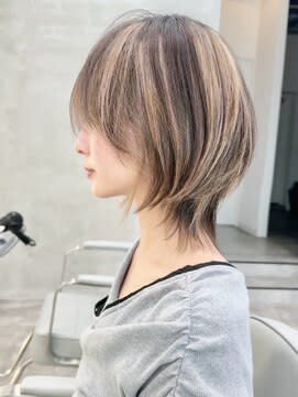 コントラストハイライト×ネオウルフ　ウルフカット　ウルフ