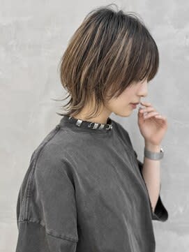 コントラストハイライト　ウルフカット　ショートウルフ　ウルフ