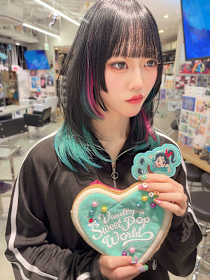 ウルフカット/ケアブリーチ/推しカラー/インナーカラー