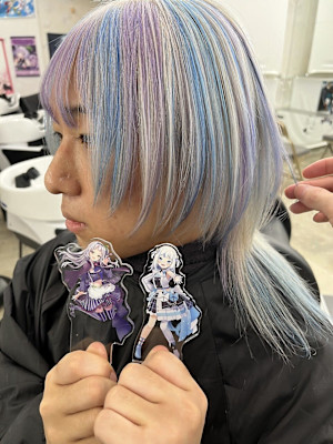 ホロライブ 紫咲シオン×がうる・ぐら カラー