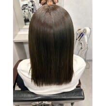 オリーブベージュカラー