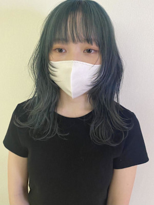 ブリーチカラー/レイヤーカット