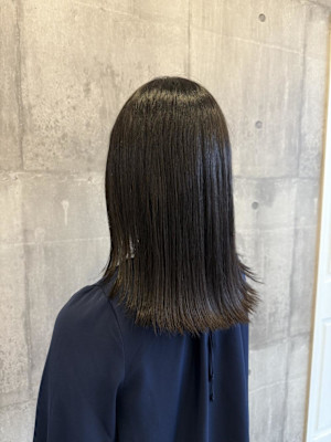 ダークブラウン