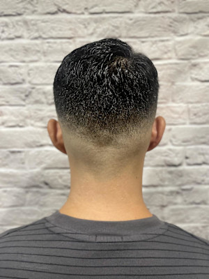 スキンフェード七三サイドパート