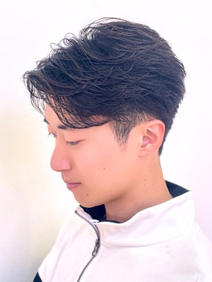 第一印象で差がつく！エアリー系フェザーパーマ