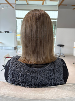 福井大和田/オリーブベージュ/ブリーチカラー/外ハネボブ