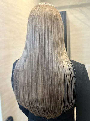 《巴結生》ミルクティーグレージュ/ハイトーン/大宮