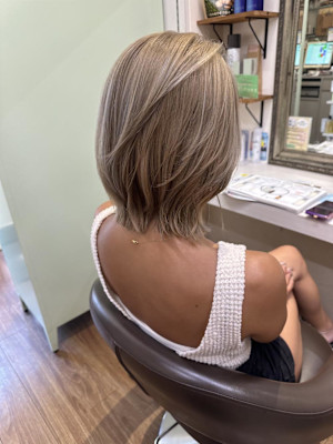 ショートレイヤー×ギャルベージュ