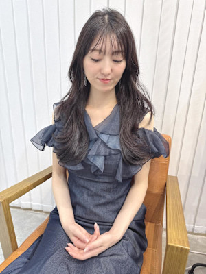 王道の韓国風くびれロング